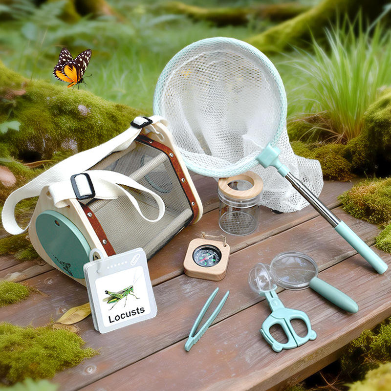 Wholesale Montessori Outdoor Explorer Kit Wooden Bug Catcher Nature Discovery Toy Set