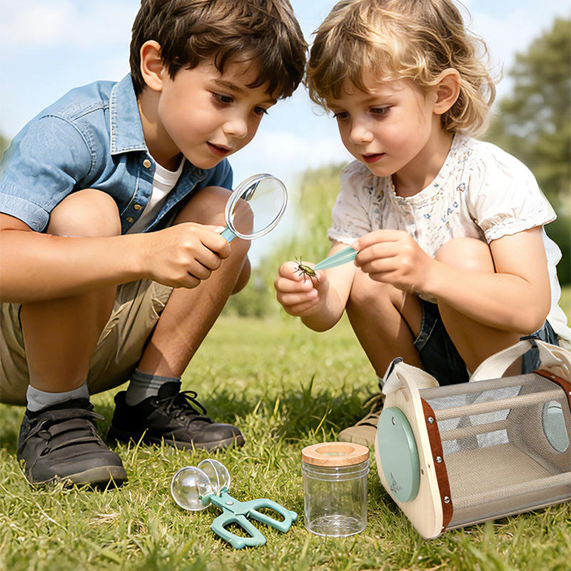Wholesale Montessori Outdoor Explorer Kit Wooden Bug Catcher Nature Discovery Toy Set